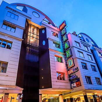 Hotel Grand Godwin facade